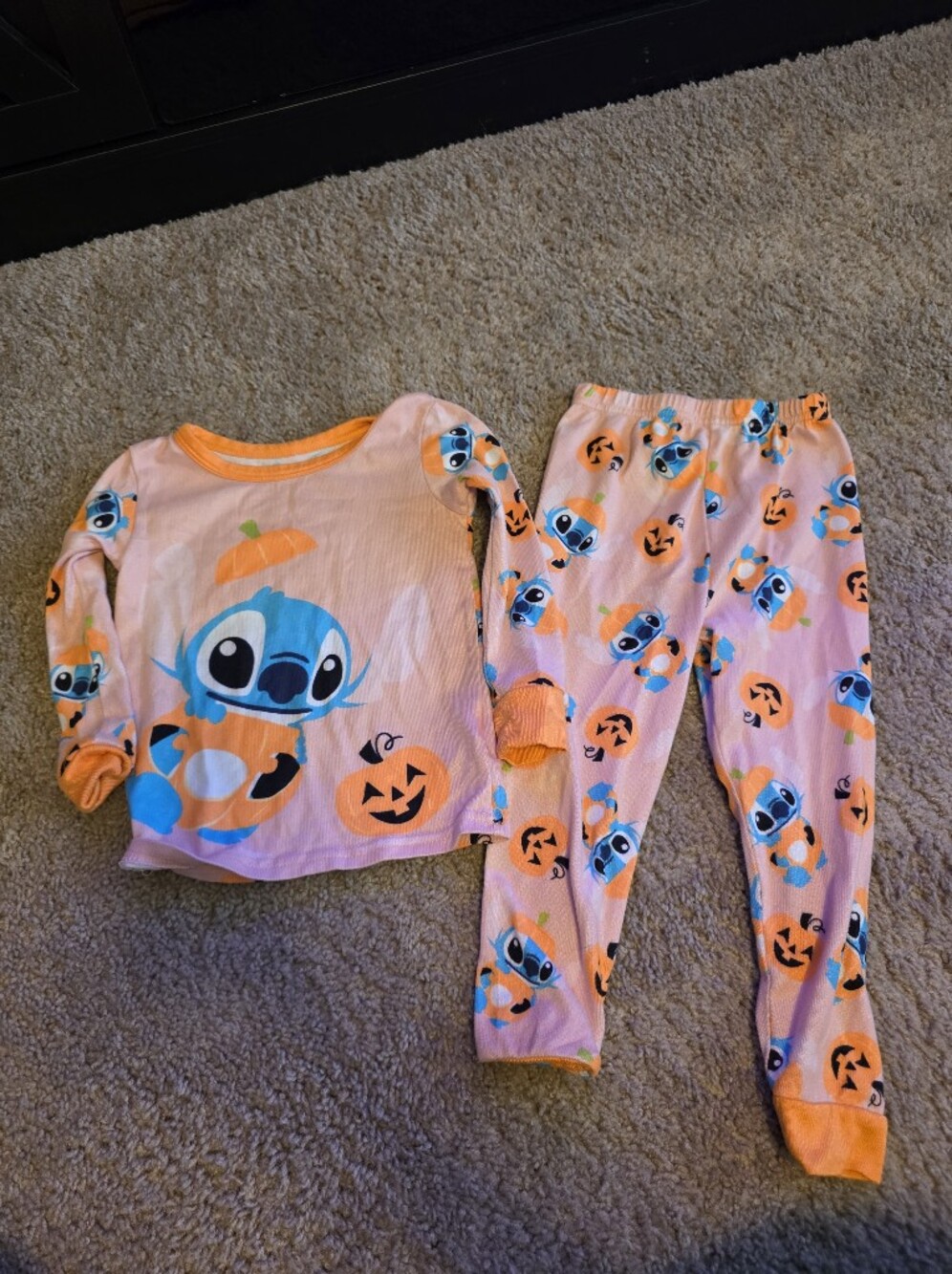Disney Lilo & Stitch Pink Pumpkin Pajama Set